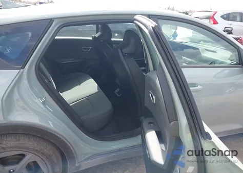 2025 Kia K4 Lxs z USA, uszkodzony, nr VIN 3KPFT4DEXSE206001